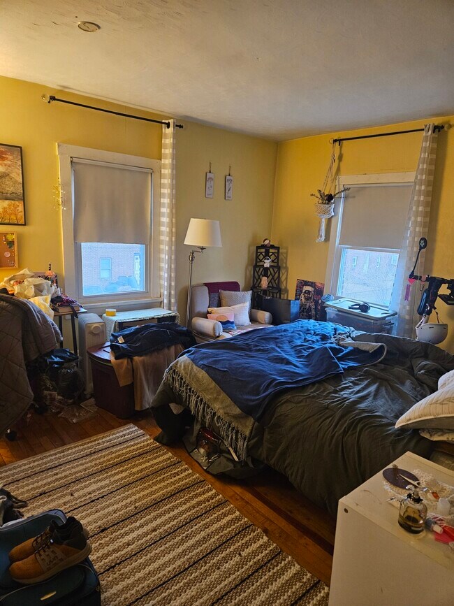 Photo - 12 Brock St Unit #4