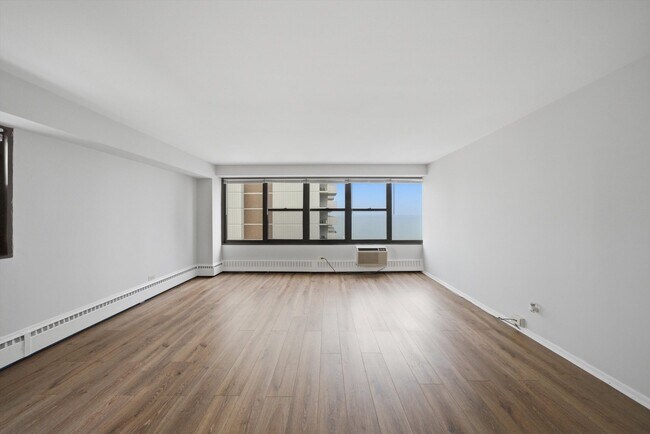 Photo - 6030 N Sheridan Rd Unit 1912