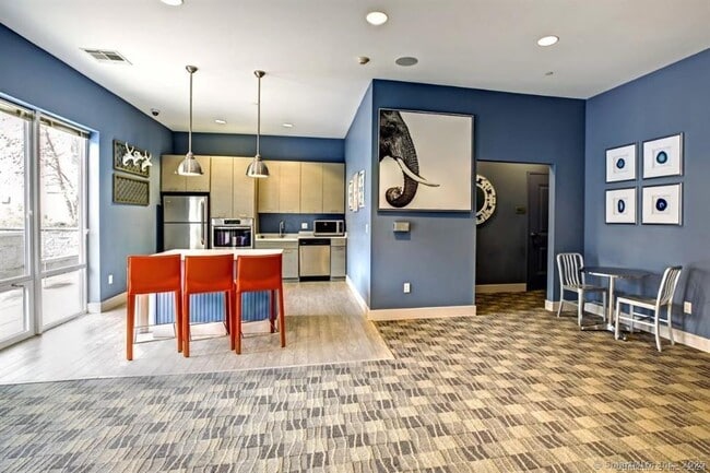 Photo - 120 Towne St