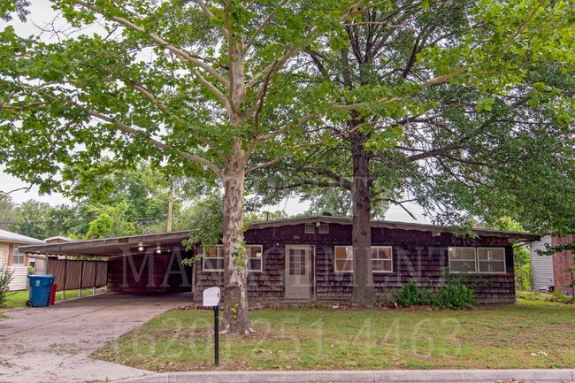 3 Bedroom 1 Bath - 3 Bedroom 1 Bath Apartment