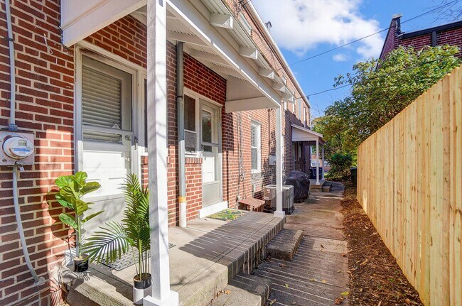 Photo - Thornwood Place 1253-1259 Unit 1259