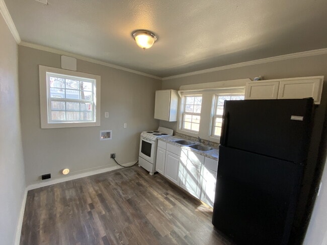 Photo - Spacious 2 Bed 1 Bath!