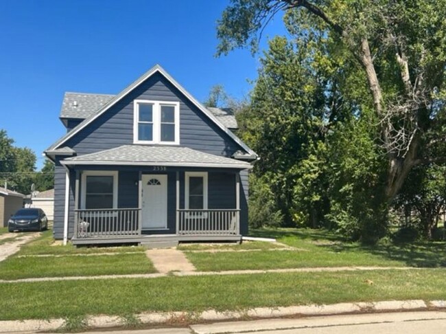 A Great 3 Bd/ 1.5 Ba in Council Bluffs, IA - A Great 3 Bd/ 1.5 Ba in Council Bluffs, IA Casa