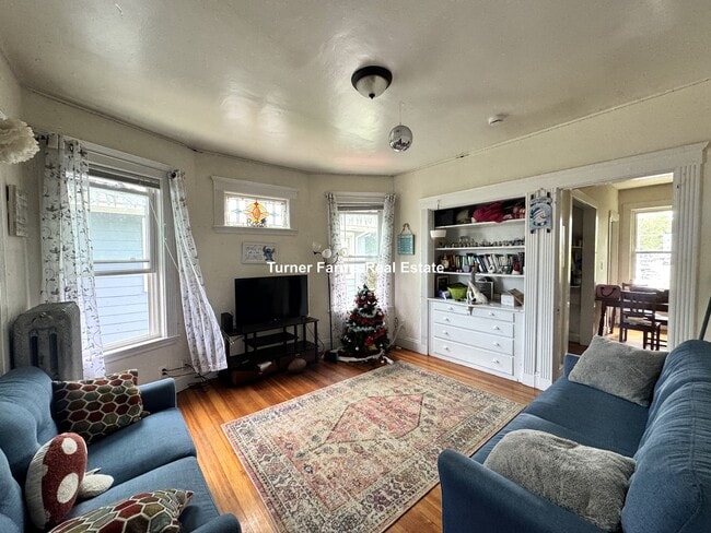 Photo - 139 E Cottage St Unit 2