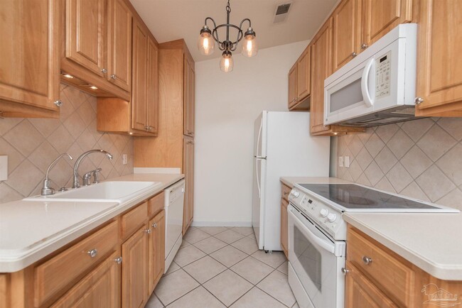 Photo - 2300 W Michigan Ave Unidad 16