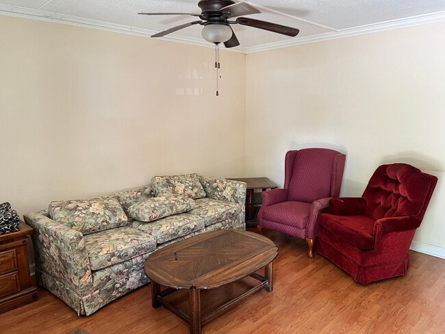 Photo - 2718 Painter Ave SW Unit B106