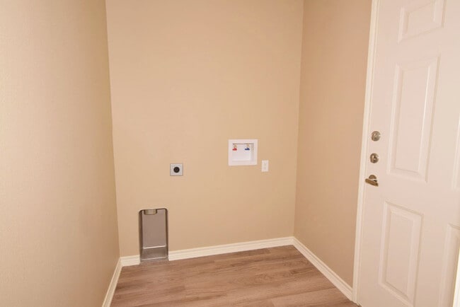 Lake Park Villages Interior 9 - Lake Park Duplexes