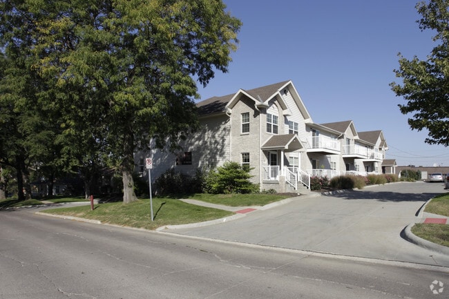 Square 131 - 4860 - 5 Plex