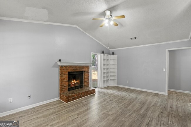Photo - 991 Brandon Hill Way
