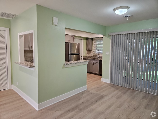 Building Photo - 217 Washington Square Unit D Rental