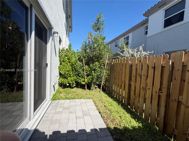 Photo - 145 SW 184th Ave