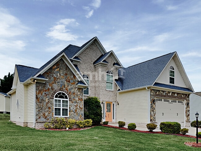 Building Photo - 405 Quick Silver Dr Rental