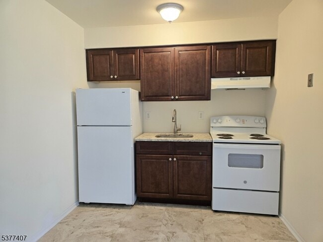 Photo - 1041 Ridge St Unit A 19