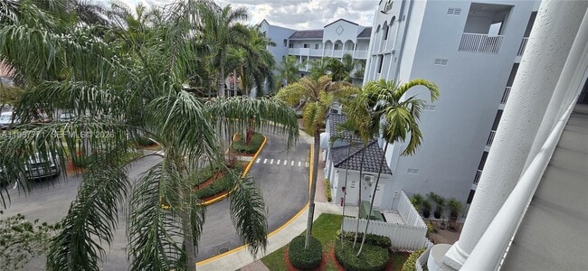 Photo - 10700 NW 66th St Unit 414