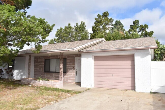 Photo - 7615 Karen Dr