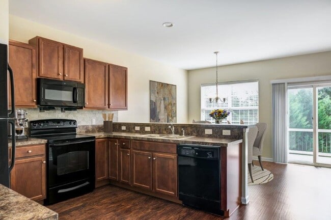 Emerald Pointe Townhomes