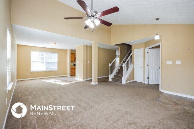 Photo - 908 Creekmore Ln