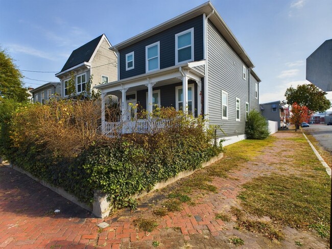 Photo - 801 N 26th St