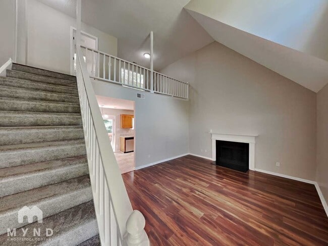 1929 Teddington Dr