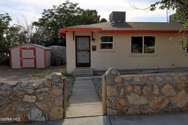 Photo - 4433 Yandell Dr