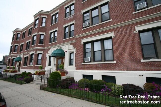 Photo - 7 Barrows St Unit B