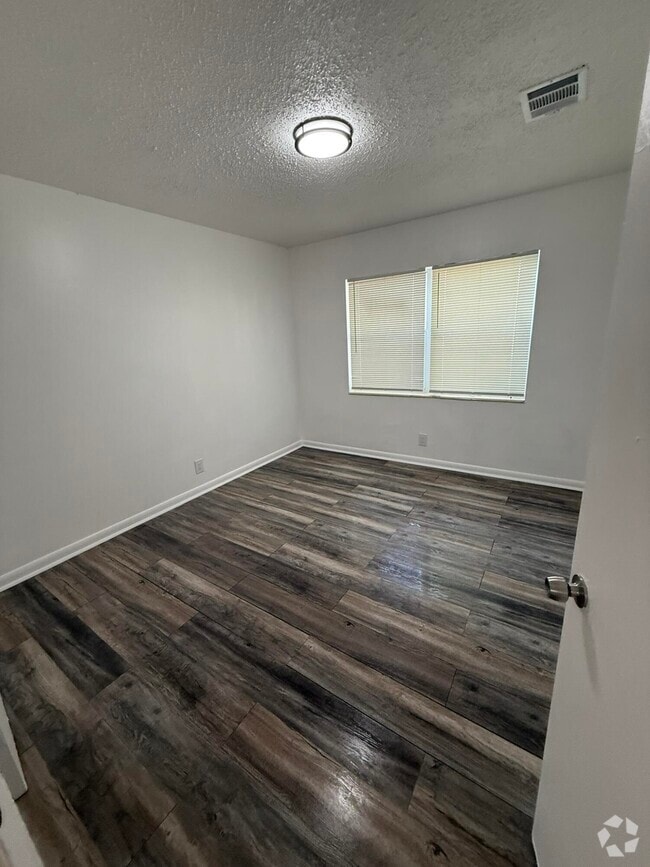 Building Photo - 1019 Henrietta Ave Unit 2 Rental