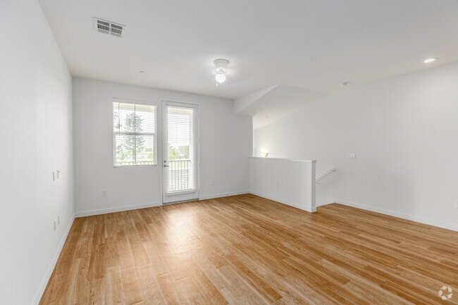 2BR, 3BA - 1,144SF - Living Room