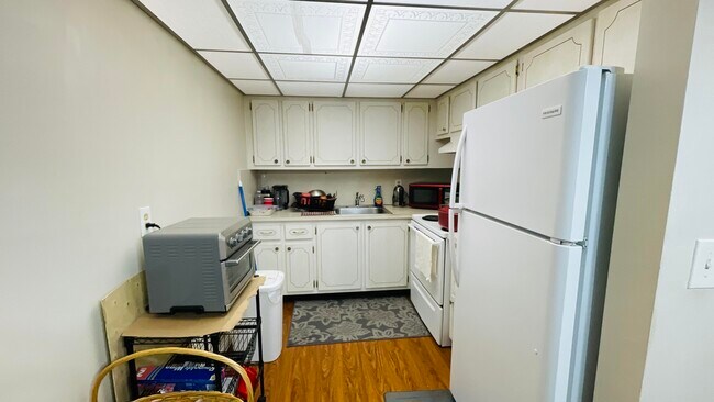 Photo - 138 Salisbury I