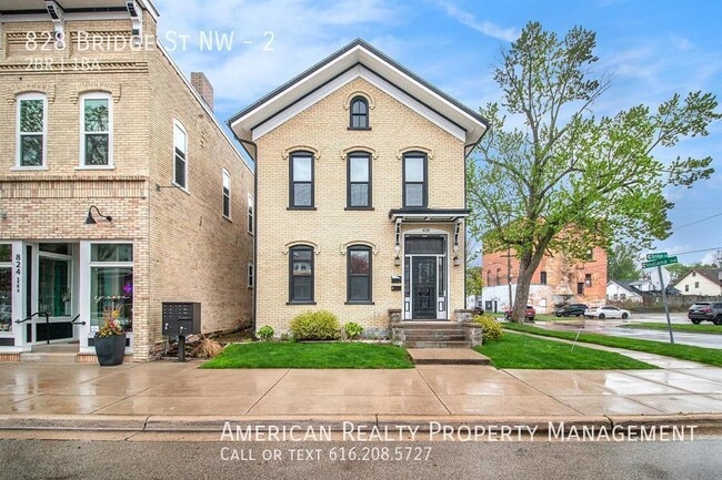 Building Photo - 828 Bridge St NW Unit 2