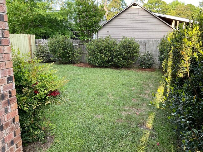 Photo - 612 Garland Dr