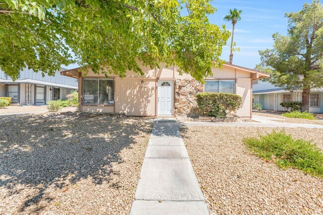 Photo - 1438 Lorilyn Ave