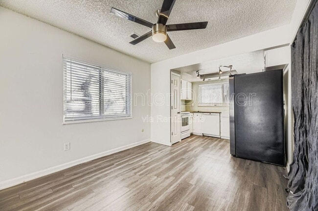 Photo - 1199 S Troy St