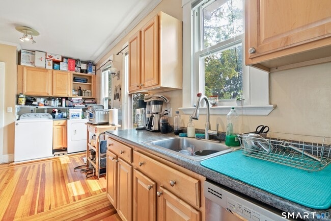 Photo - 253 W Elm St Unit 2