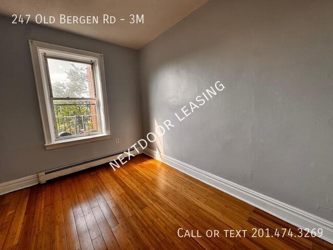 Photo - 247 Old Bergen Rd Unidad 3M