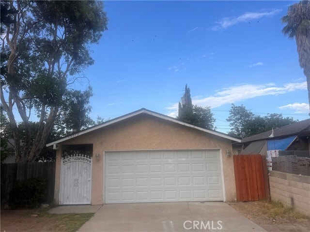 Photo - 15575 Ethel St Casa