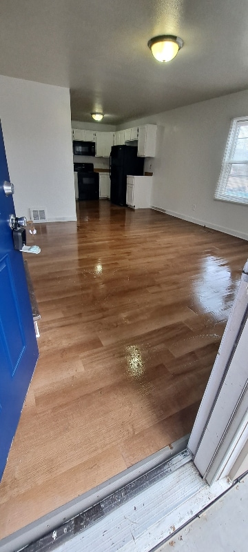 Building Photo - 703 S Hydraulic Ave