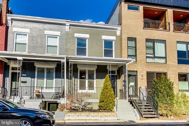Building Photo - 621 Harvard St NW Rental