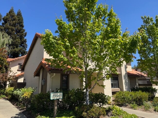 Building Photo - Beautiful updated 2 Story condo in Main Chance Estates w/attached 2 car garage!