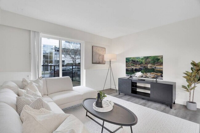 Photo - 2325 Glen Dr Unit ID1051789P