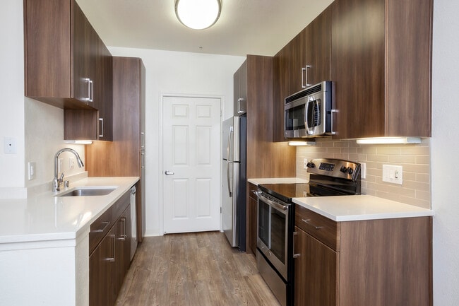 Modern Package Kitchen