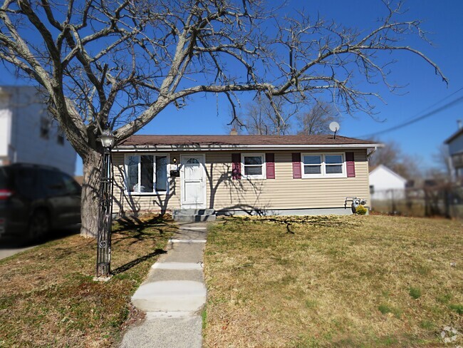 Building Photo - 36 Packard Ave Rental