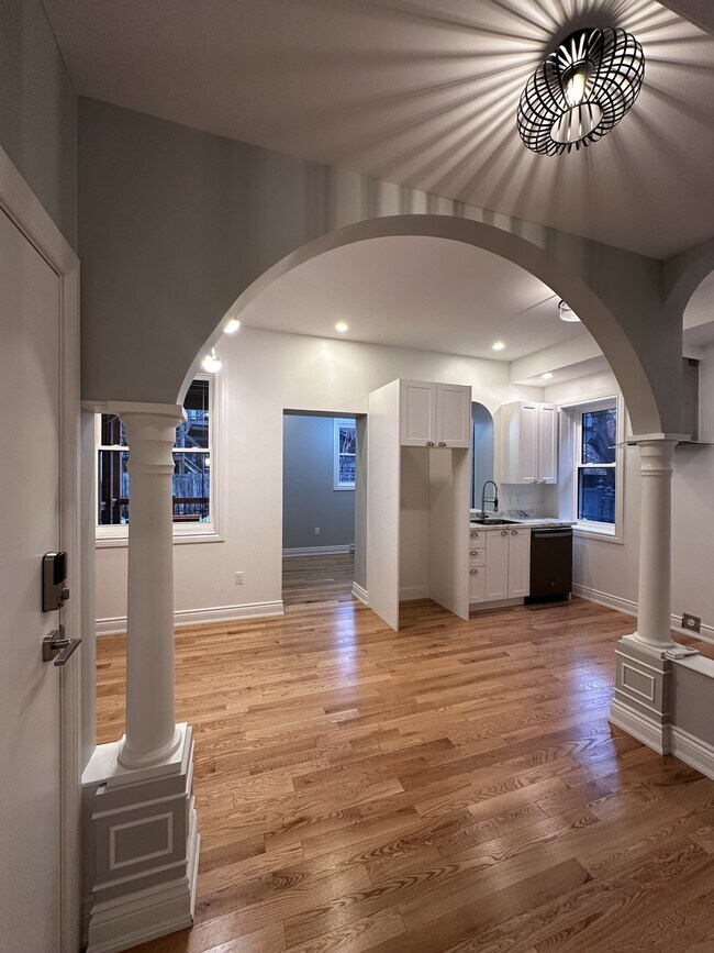 Photo - 157 James St Unit 103