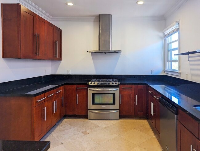 Building Photo - 850 S Mansfield Ave Unit 4 Rental