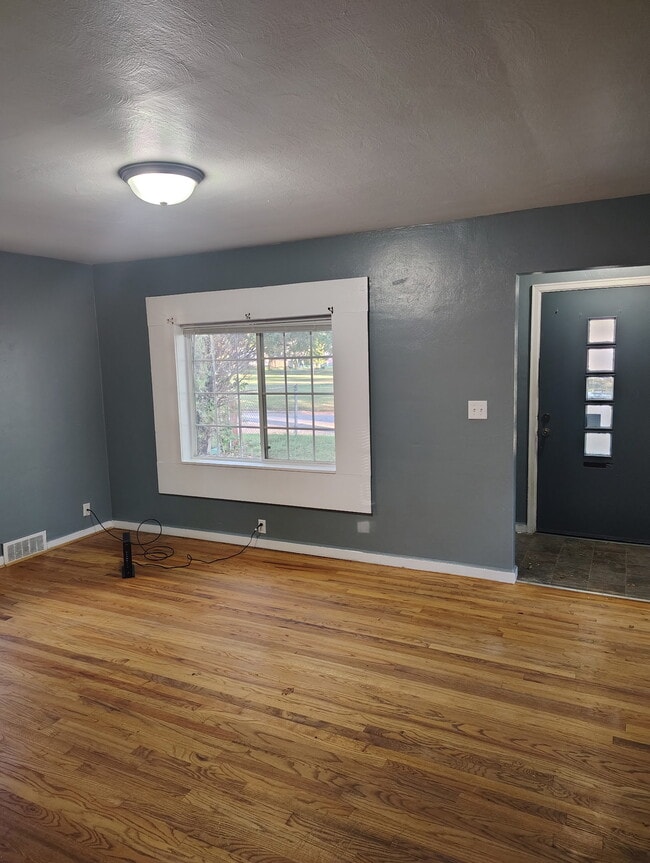 Photo - 1222 Chalfant St