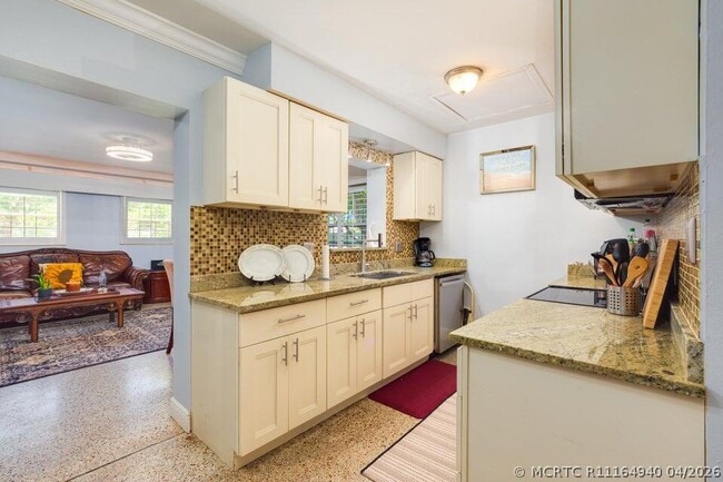 145 SE 3rd Ave