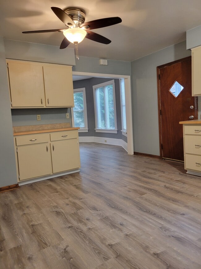 Photo - 213 S Webster St Unidad 213 S Webster Street