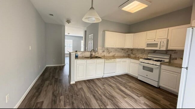 Photo - 3296 Mill Springs Cir