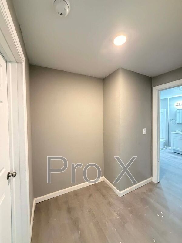 Photo - 121 S Byers Ave