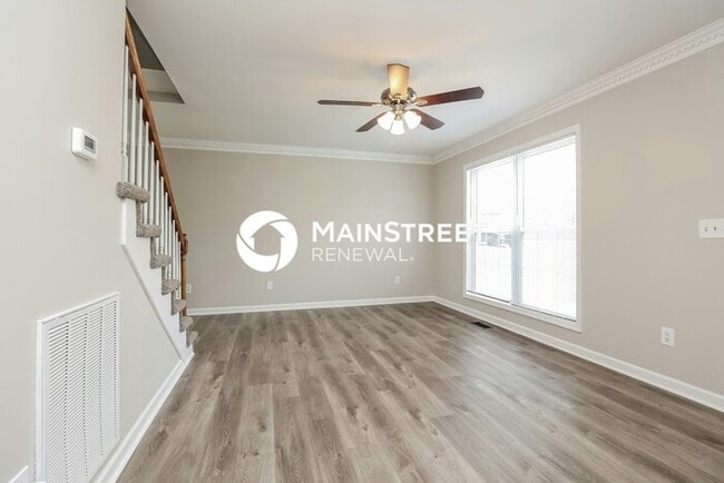 Photo - 3 Bedroom Pet-Friendly Home in GOODLETTSVILLE, TN with Main Street Renewal