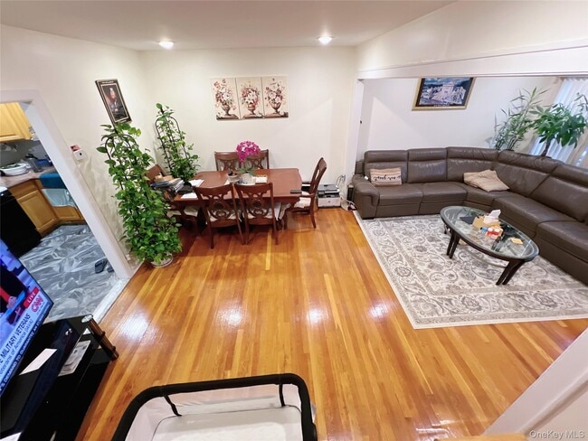 Photo - 21-31-31 24th St Unidad 1